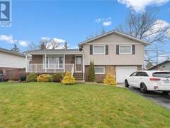 38 CAITHNESS Drive Welland Ontario, L3C 4Z4