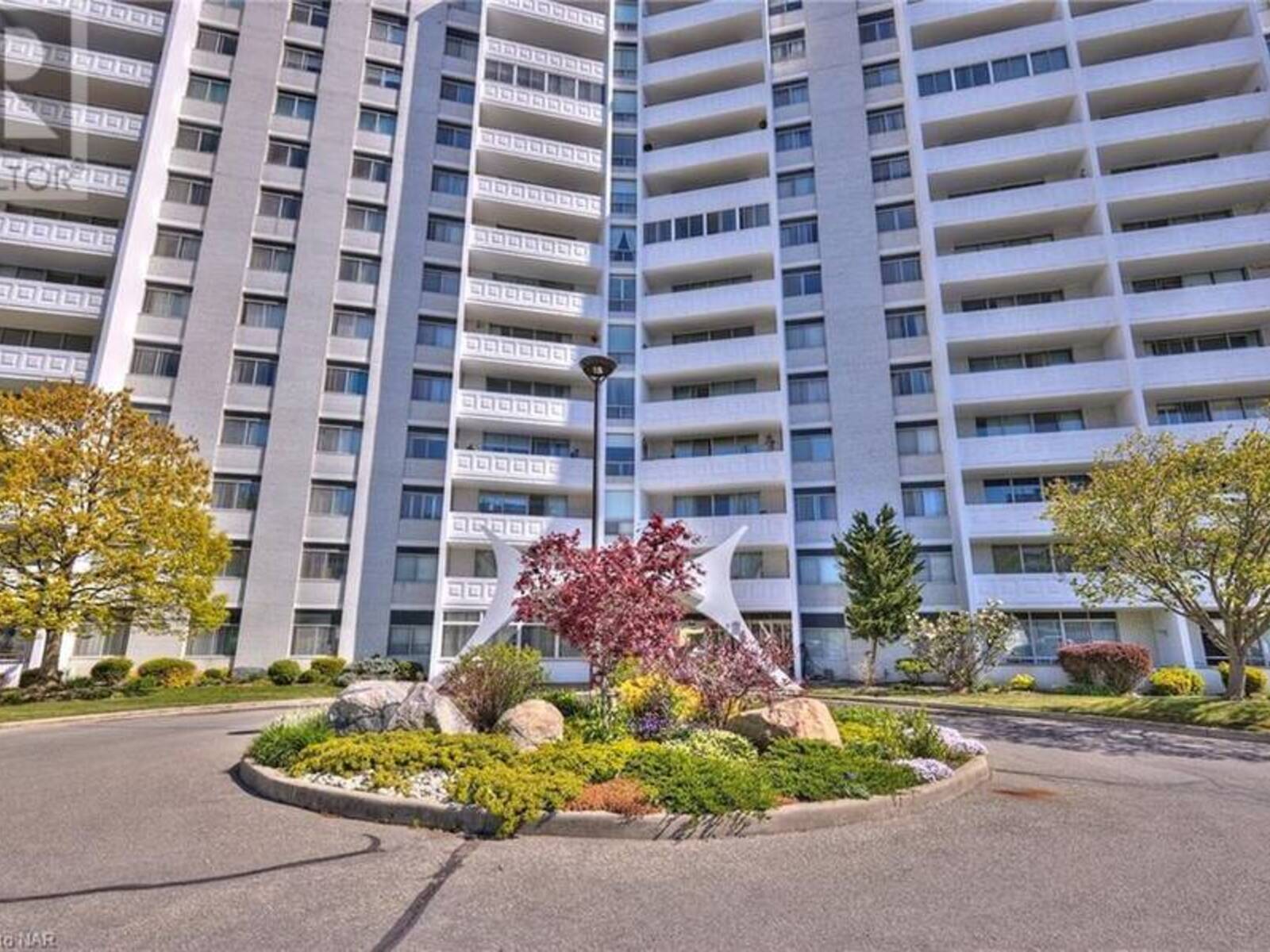 15 TOWERING HEIGHTS Boulevard Unit# 1204, St. Catharines, Ontario L2T 3G7