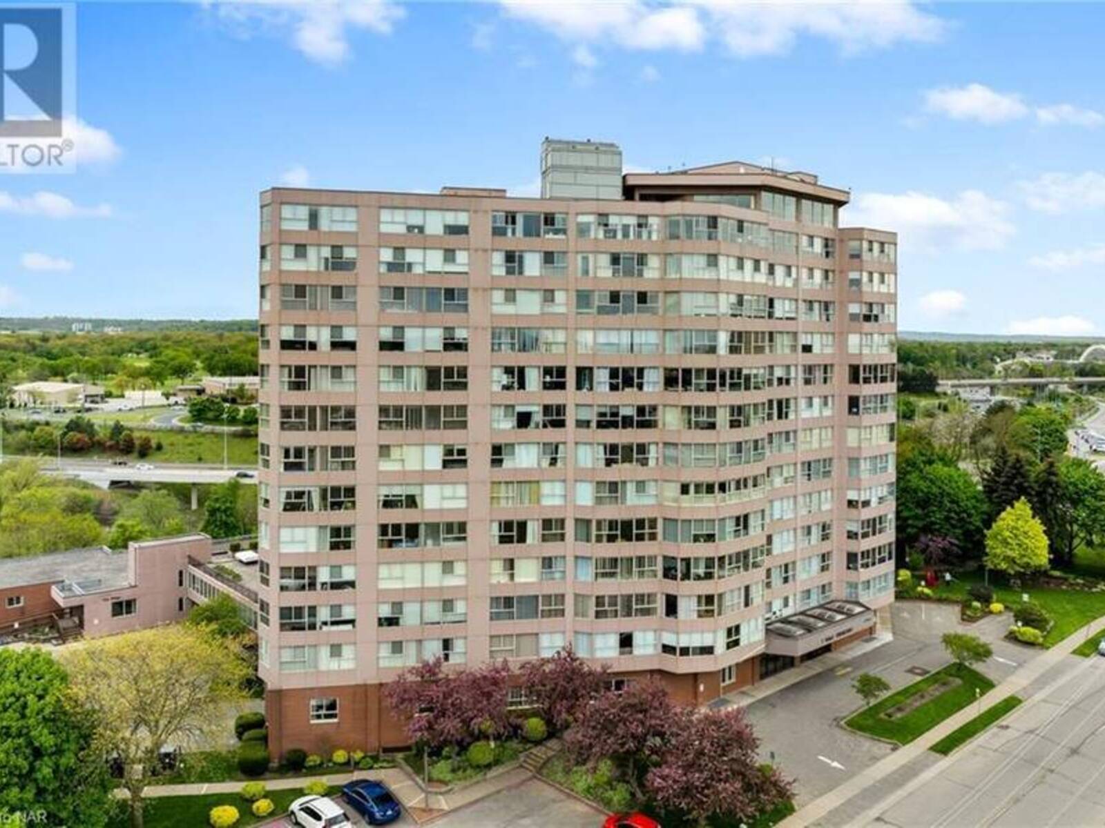 7 GALE Crescent Unit# 504, St. Catharines, Ontario L2R 7M8