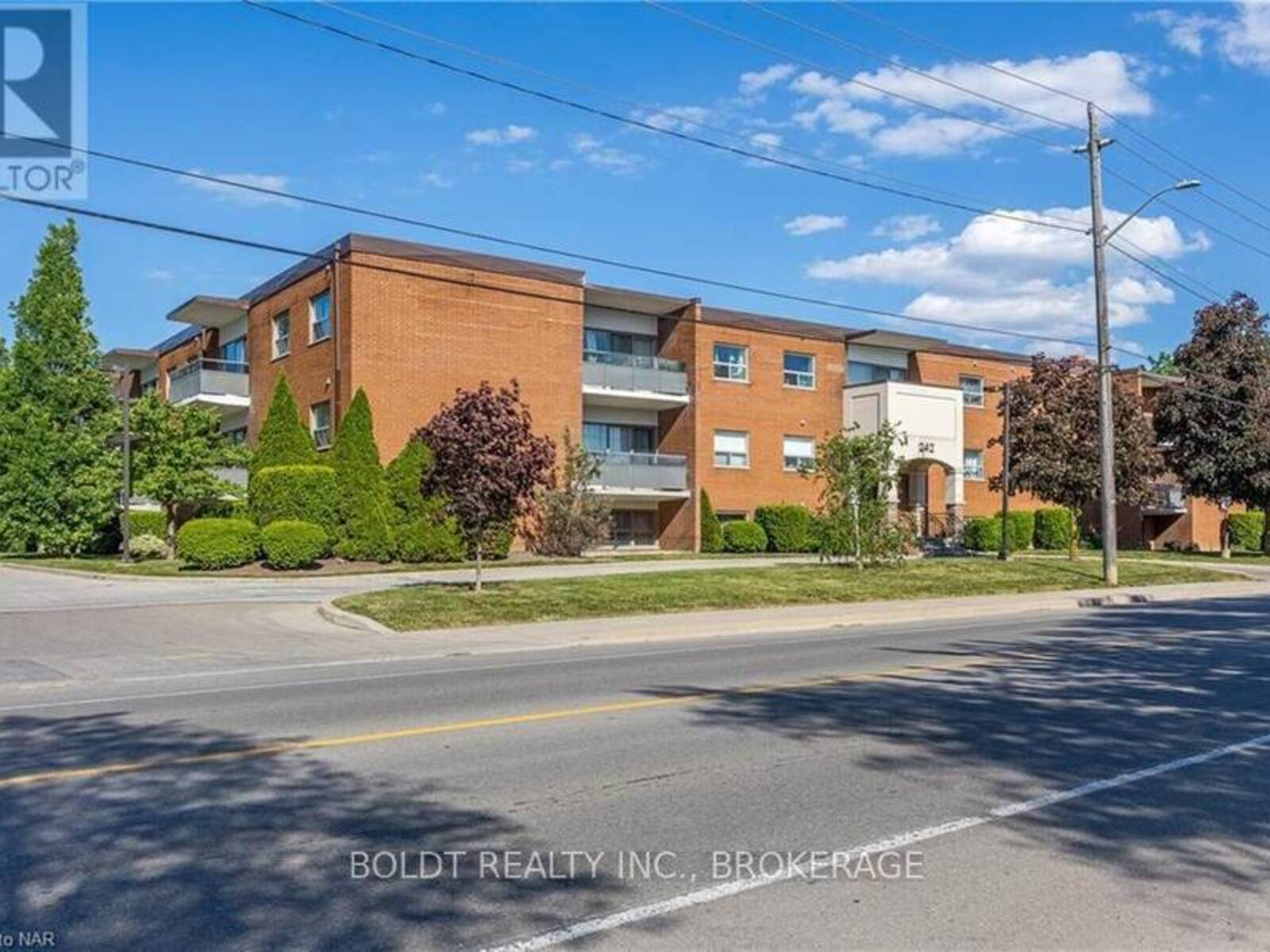 312 - 242 OAKDALE AVENUE, St. Catharines, Ontario L2P 3K5