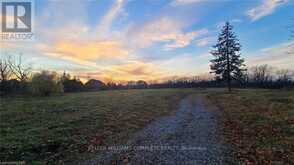 320 TANBARK ROAD | Niagara-on-the-Lake Ontario | Slide Image Nineteen