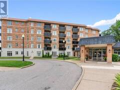 8111 FOREST GLEN Drive Unit# 328 Niagara Falls Ontario, L2H 2Y7