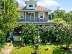 2 CARLETON Street N Thorold Ontario, L2V 2A3