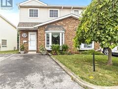 15 - 6910 KALAR ROAD Niagara Falls Ontario, L2H 2T7