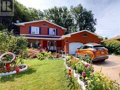 31 WILTSHIRE Boulevard Welland Ontario, L3C 3L1