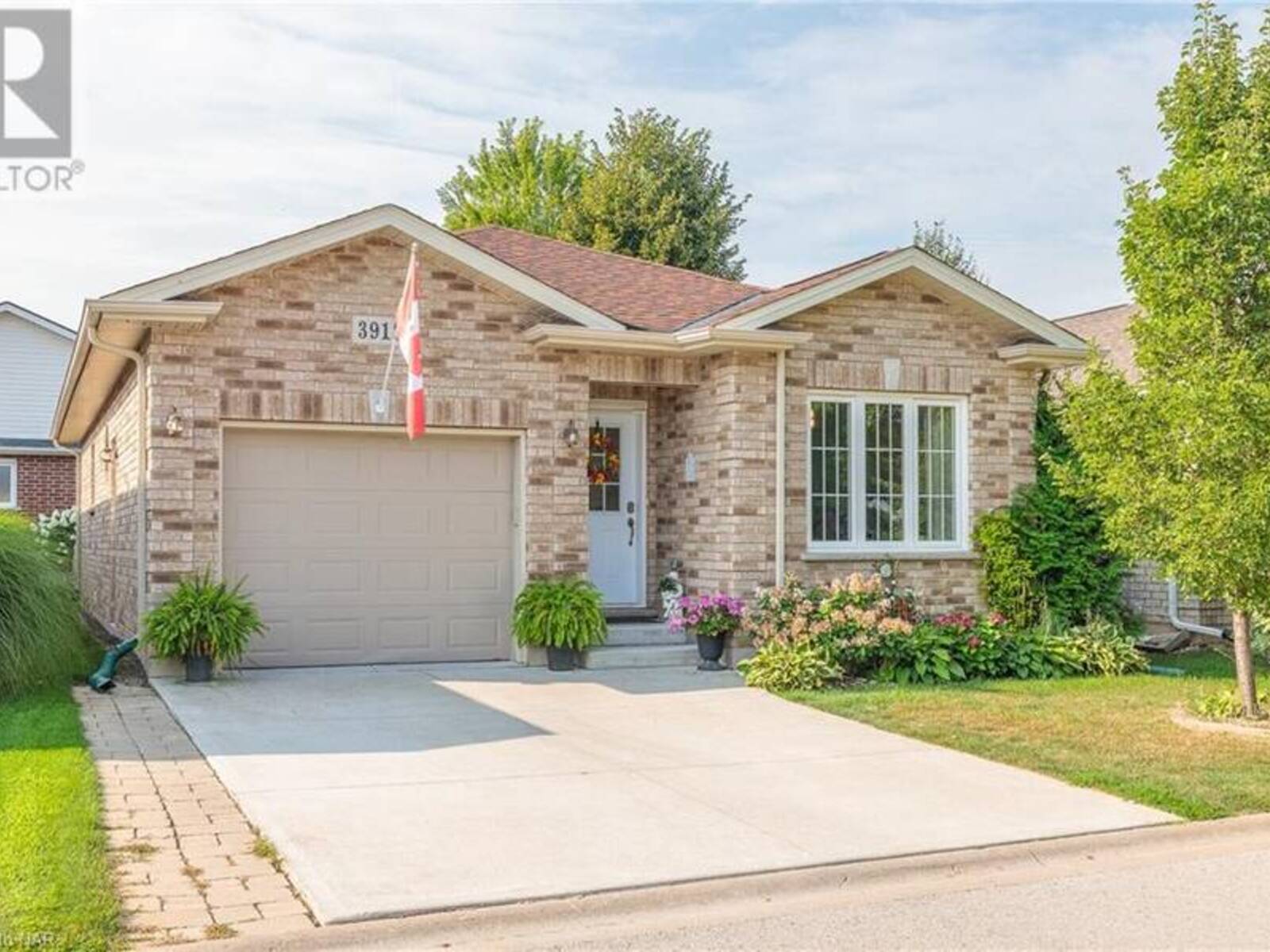 3918 PRIMROSE LANE, Lincoln, Ontario L0R 2C0