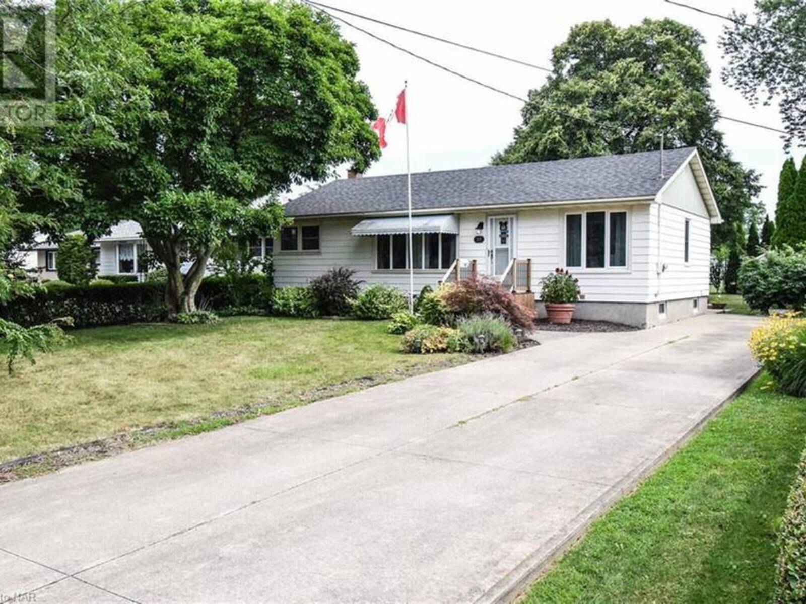 32 DUNCAN Drive, St. Catharines, Ontario L2N 3P2