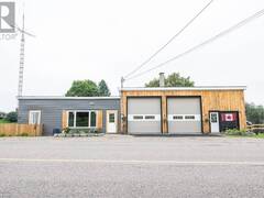 7371 ROAD 506 Road Plevna Ontario, K0H 2M0