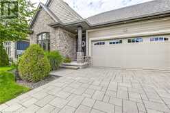 8 COBBLESTONE Drive | Niagara-on-the-Lake Ontario | Slide Image Five