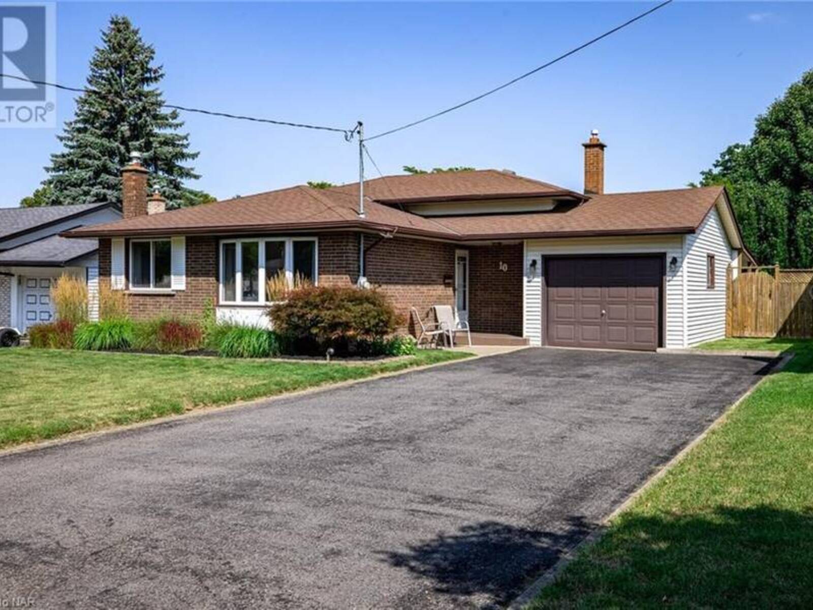 10 NOELLE Drive, St. Catharines, Ontario L2M 1M2