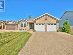 8103 COSTABILE Drive Niagara Falls Ontario, L2H 3H4