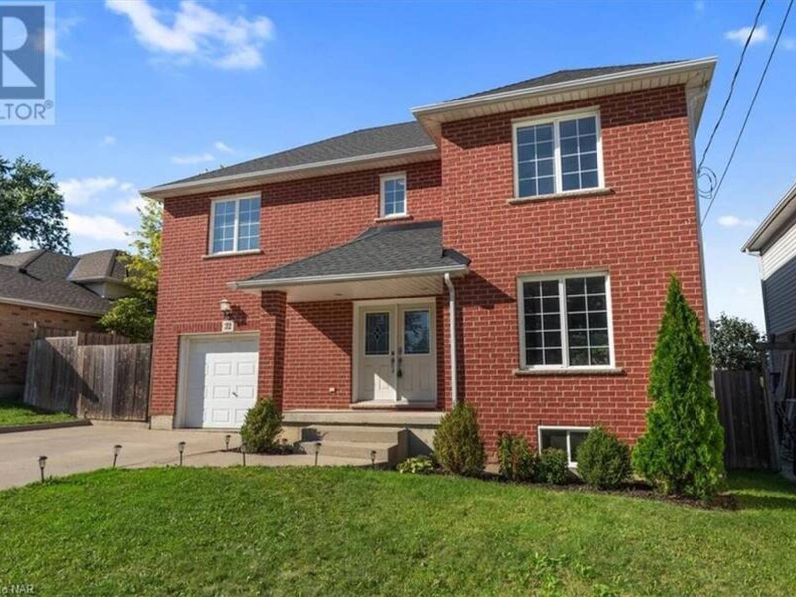 32 MCNAMARA Street, Thorold, Ontario L2V 2M6