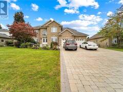 8018 CATHEDRAL Drive Niagara Falls Ontario, L2H 2Z2