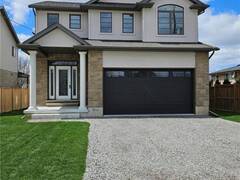 4705 LEE Avenue Niagara Falls Ontario, L2H 1M7