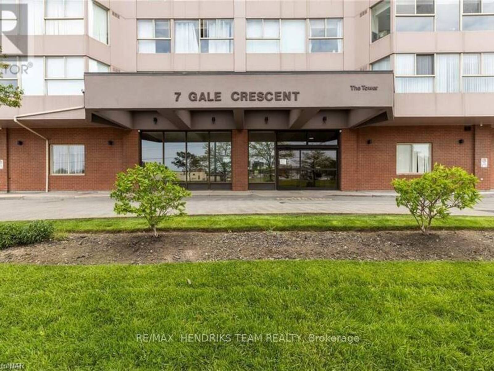 407 - 7 GALE CRESCENT, St. Catharines, Ontario L2R 7M8