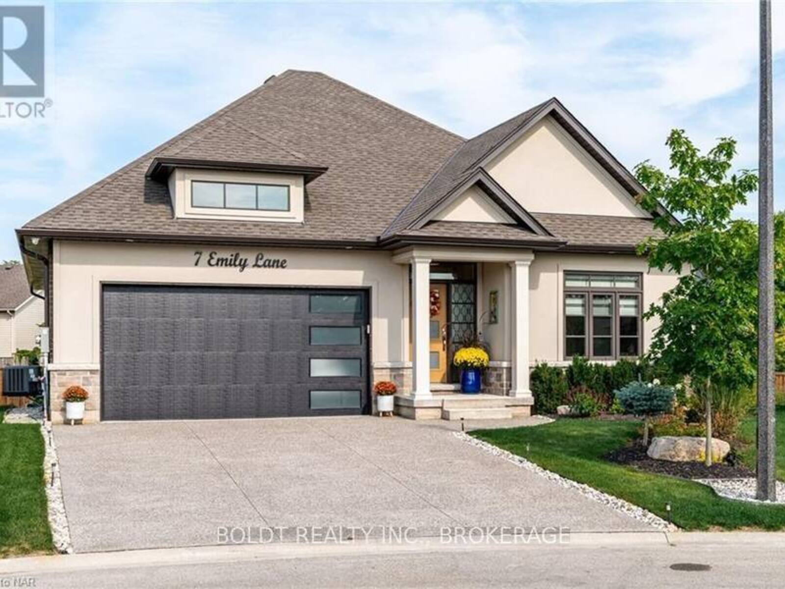 7 EMILY LANE LANE, Pelham, Ontario L0S 1E4