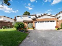 7385 WOODGATE STREET Niagara Falls Ontario, L2J 4E8