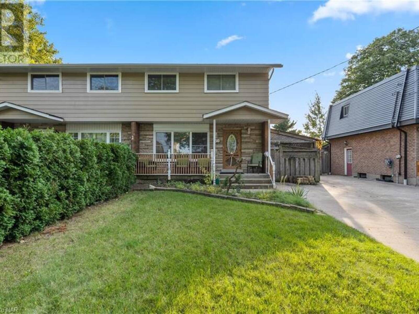 30 BLACK KNIGHT Road, St. Catharines, Ontario L2N 3C1