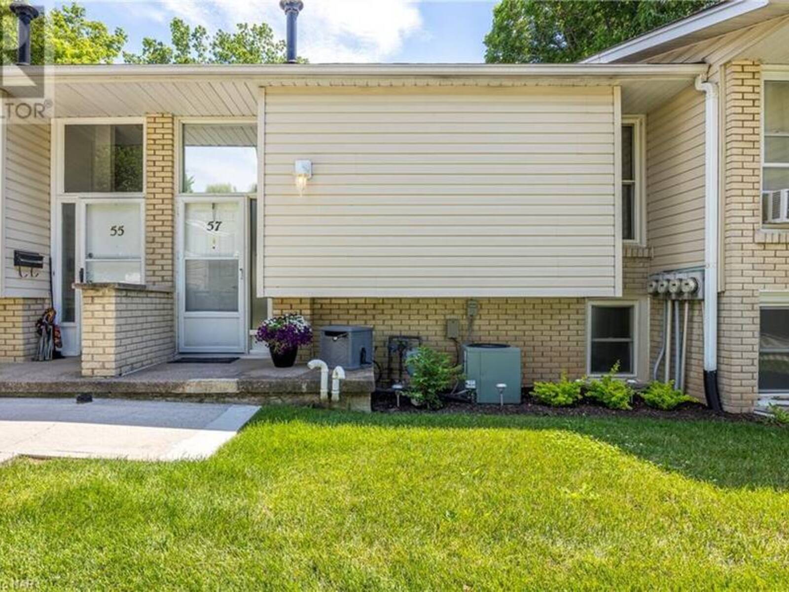 151 PARNELL Road Unit# 57, St. Catharines, Ontario L2M 3S4