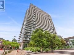 103 THE QUEENSWAY Unit# 405 Toronto Ontario, M6S 5B3