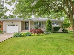 27 WALTS Street Welland Ontario, L3C 4J4