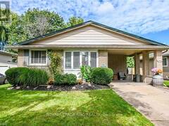 5811 HILLCREST CRESCENT Niagara Falls Ontario, L2J 2A8