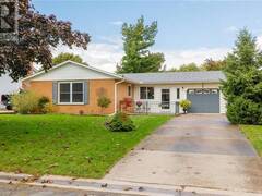 5077 ROBBIE BURNS Drive Beamsville Ontario, L3J 0K3