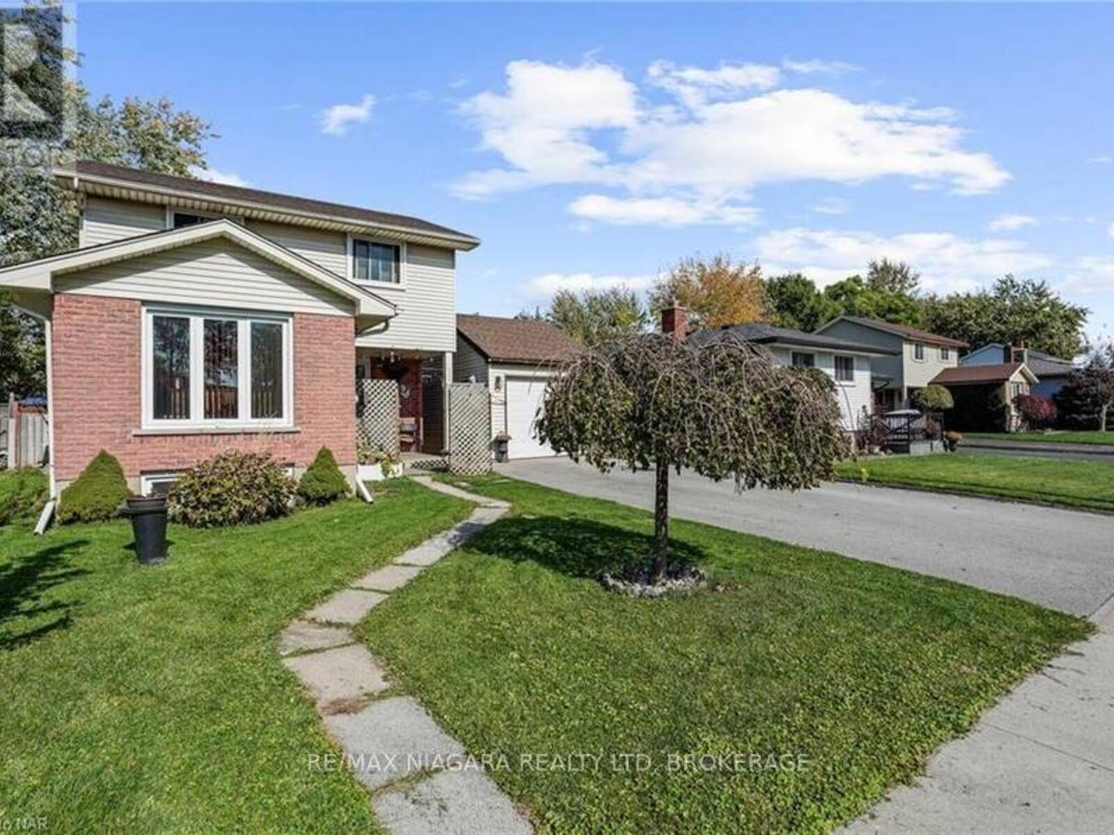 6159 VILLAGE CRESCENT, Niagara Falls, Ontario L2G 7M3