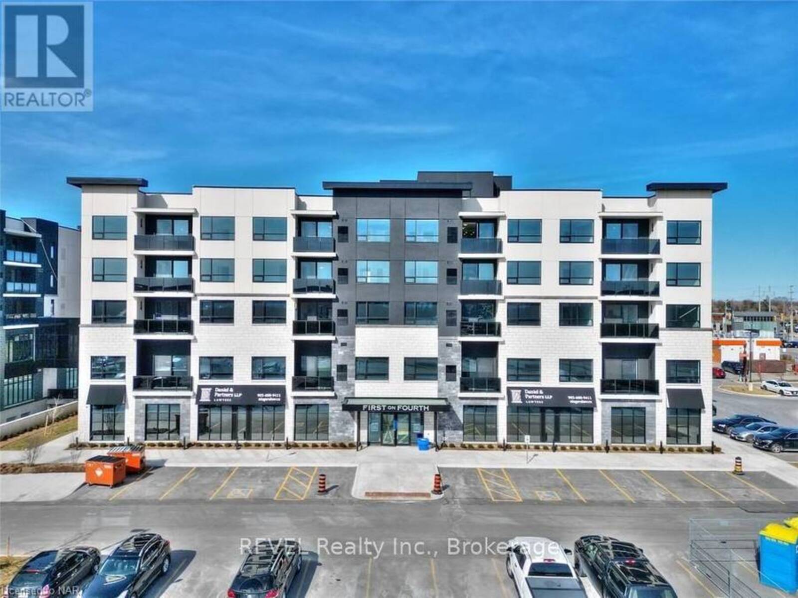 203 - 300B FOURTH AVENUE, St. Catharines, Ontario L2S 0E6