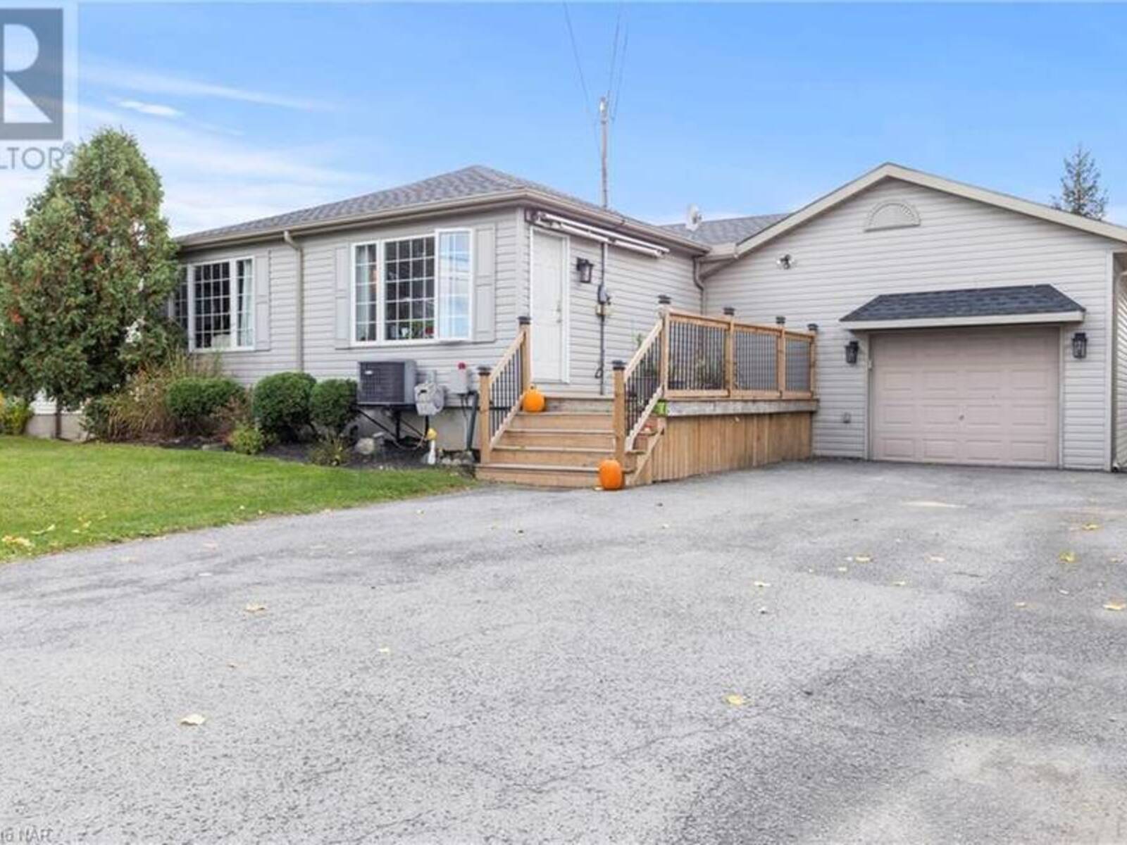 1213 QUEENSTON Road, Niagara-on-the-Lake, Ontario L0S 1J0