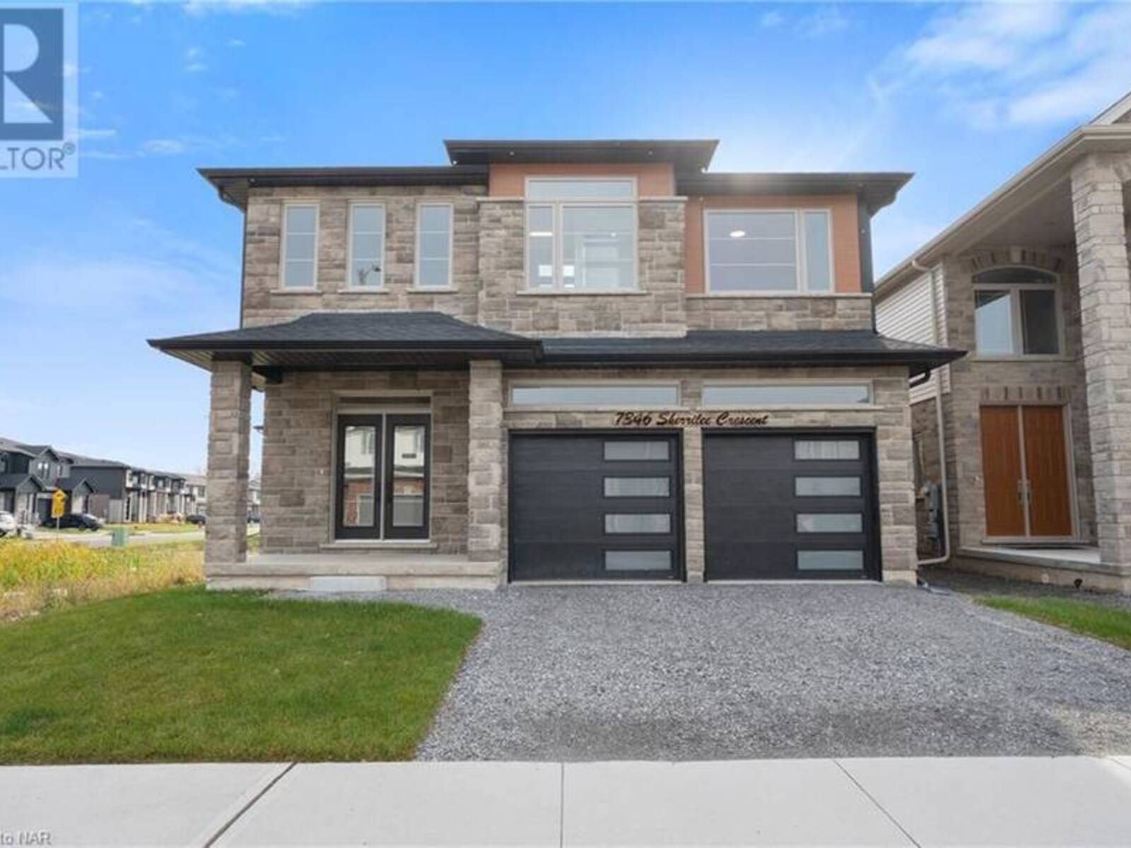 7346 SHERRILEE Crescent, Niagara Falls, Ontario L2H 2Y6