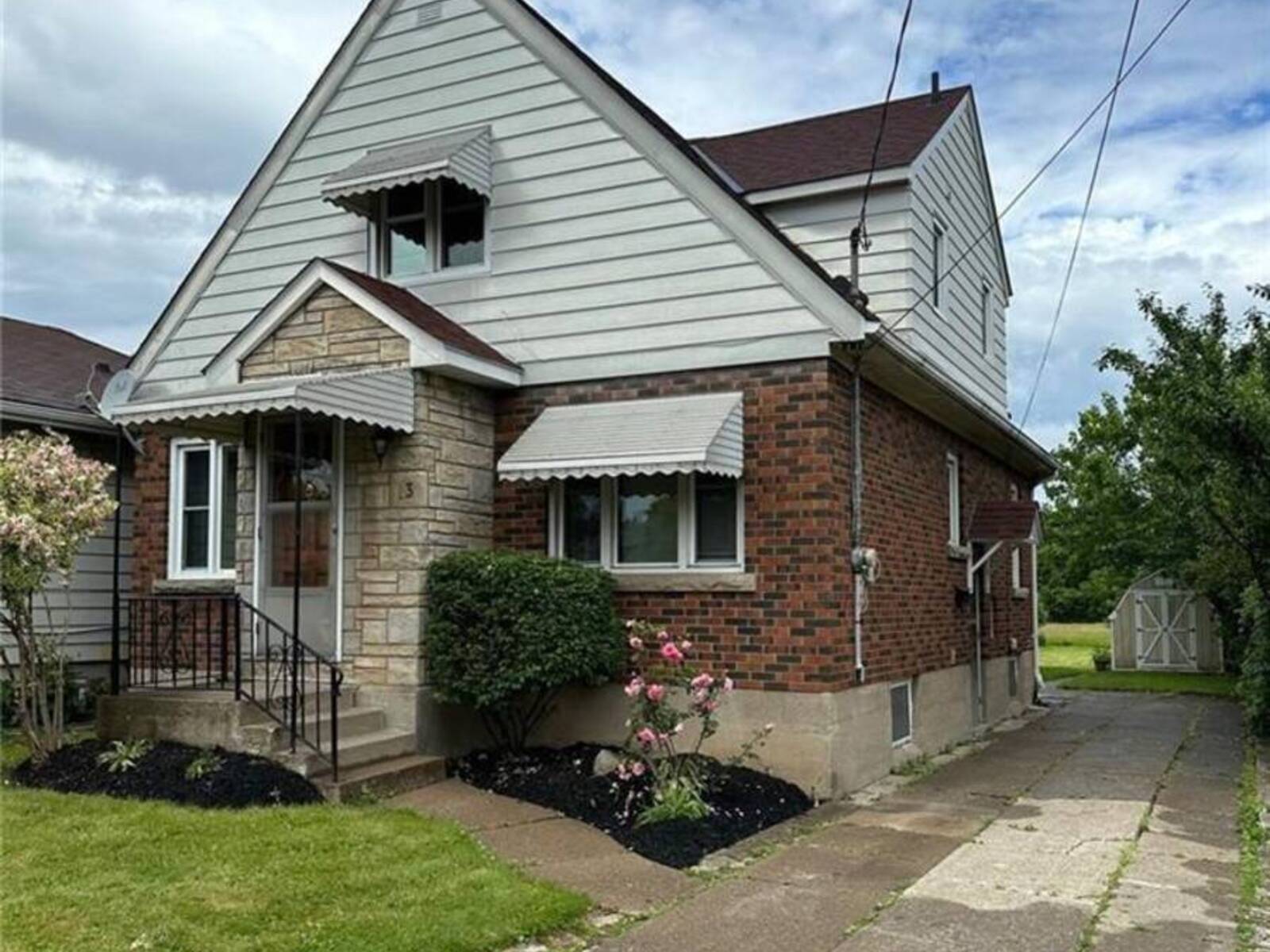 13 GARNET STREET, St. Catharines, Ontario L2M 5E6