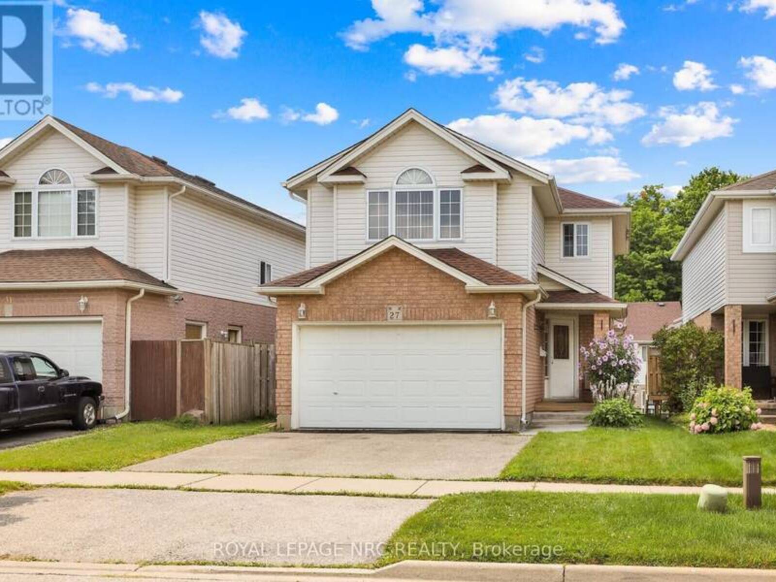 27 HOLLYRIDGE CRESCENT, Kitchener, Ontario N2N 3L8