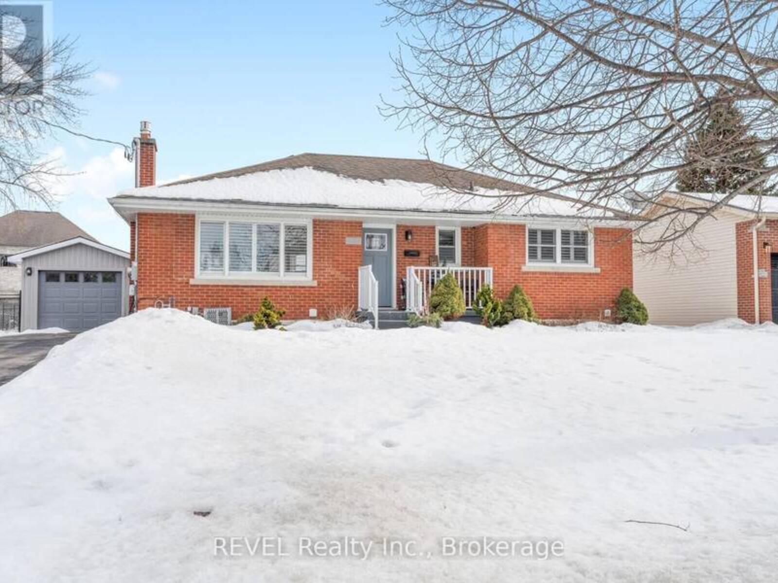 17 VARADI AVENUE, Brantford, Ontario N3R 3M9