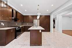 32 SPARKLE DRIVE | Thorold Ontario | Slide Image Eleven