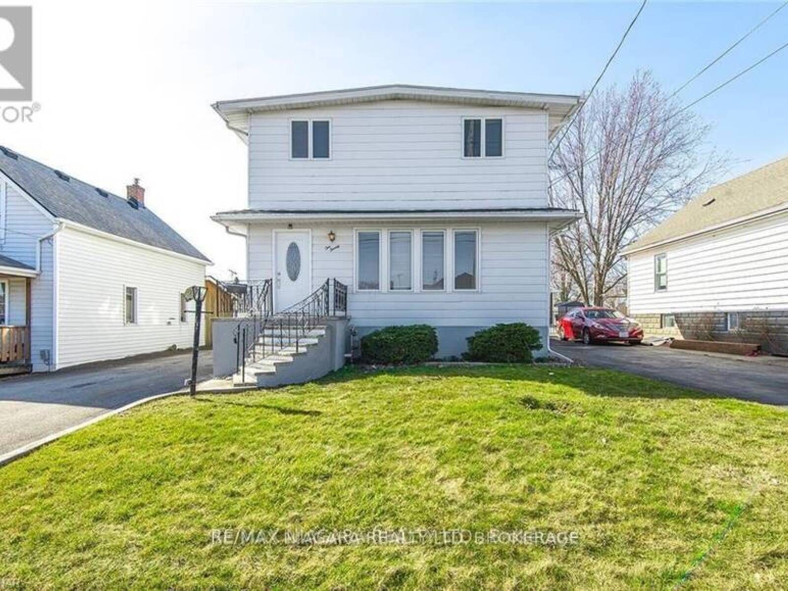 120 ELIZABETH STREET, Port Colborne, Ontario L3K 2B9