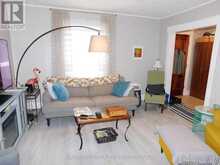 4627 JEPSON STREET | Niagara Falls Ontario | Slide Image Four