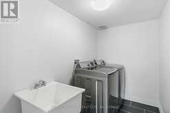 8139 BUCKEYE CRESCENT | Niagara Falls Ontario | Slide Image Fifteen