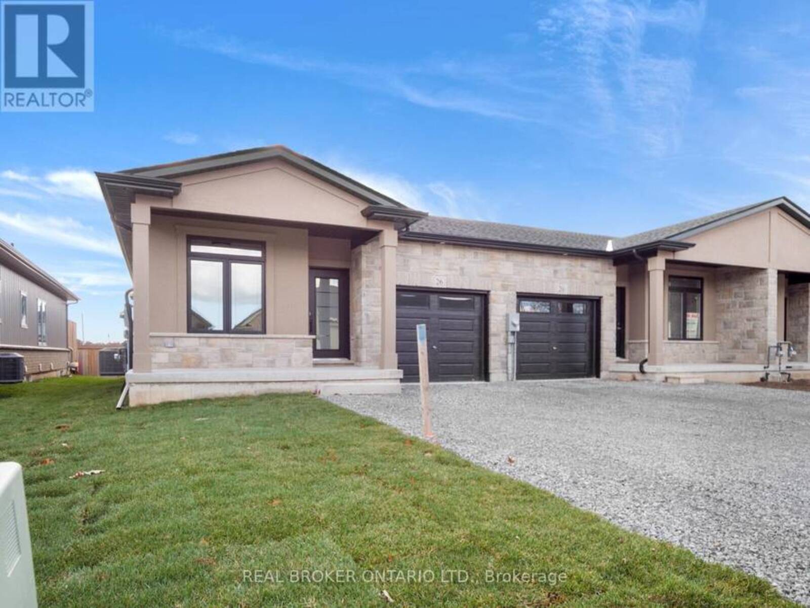 26 AUSTIN DRIVE, Welland, Ontario L3C 0J8
