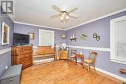 4013 WELLAND STREET | Niagara Falls Ontario | Slide Image Twenty