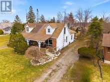 8356 OAKWOOD DRIVE | Niagara Falls Ontario | Slide Image Three