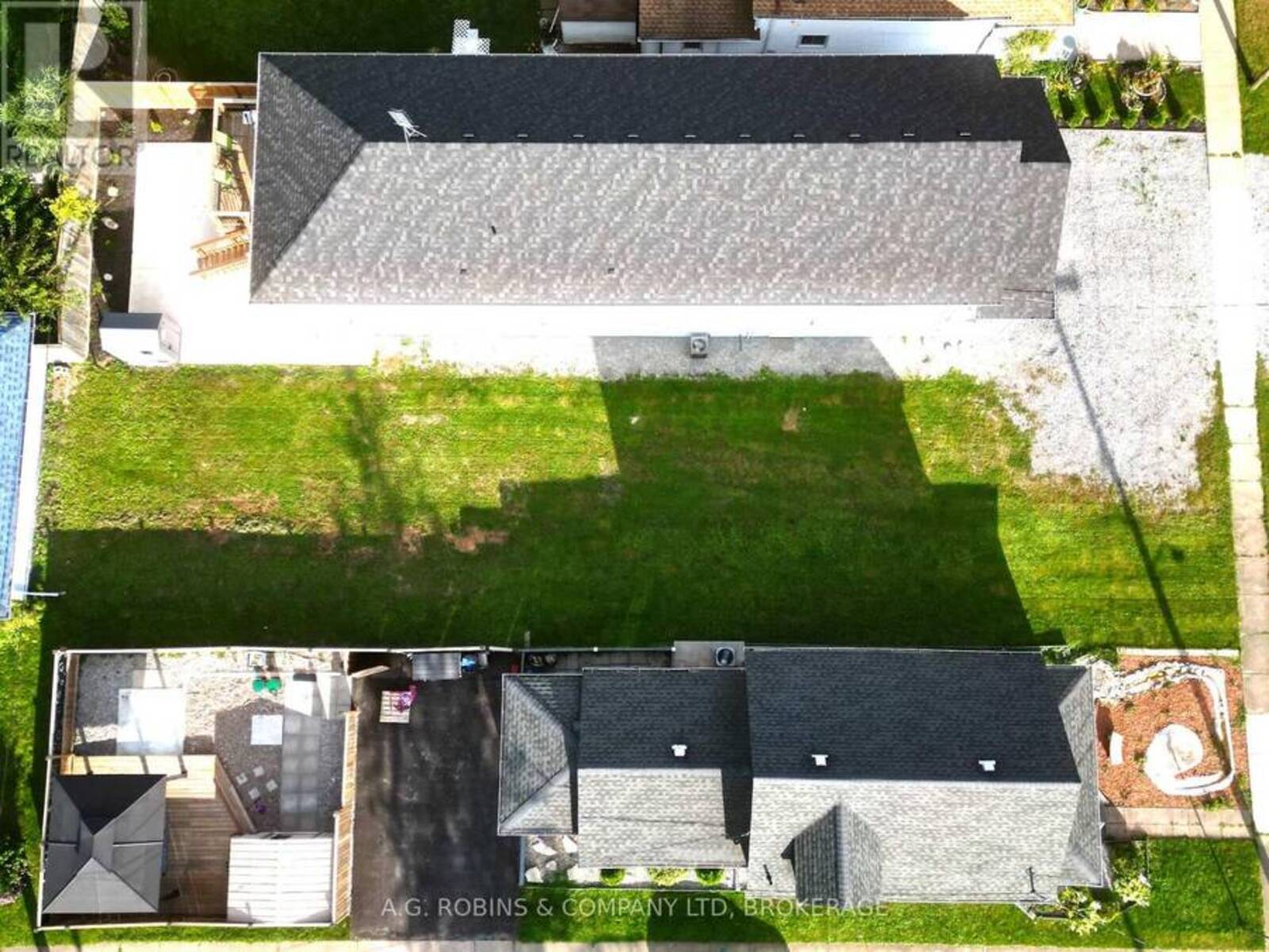 44 CHESTNUT STREET, Port Colborne, Ontario L3K 1R4