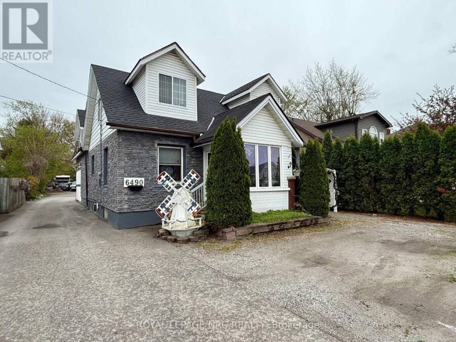 6490 THOROLD STONE ROAD, Niagara Falls, Ontario L2J 1B3