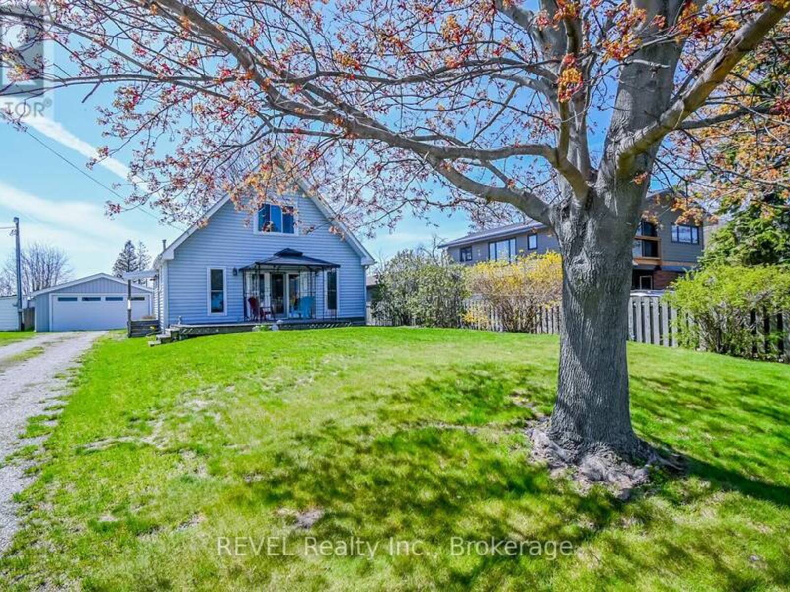 2757 NORTH SHORE DRIVE DRIVE E, Lowbanks, Ontario N0A 1K0