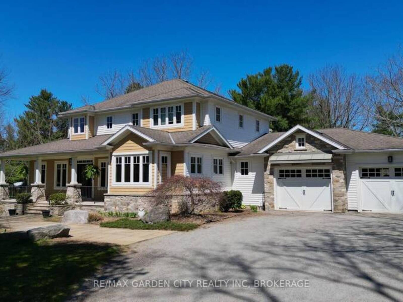273 CANBORO ROAD, Fonthill, Ontario L0S 1M0