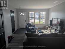 7701 CORTINA CRESCENT | Niagara Falls Ontario | Slide Image Seven