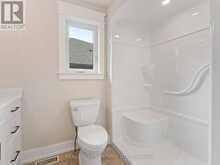 44 TOPHAM BOULEVARD | Welland Ontario | Slide Image Nineteen
