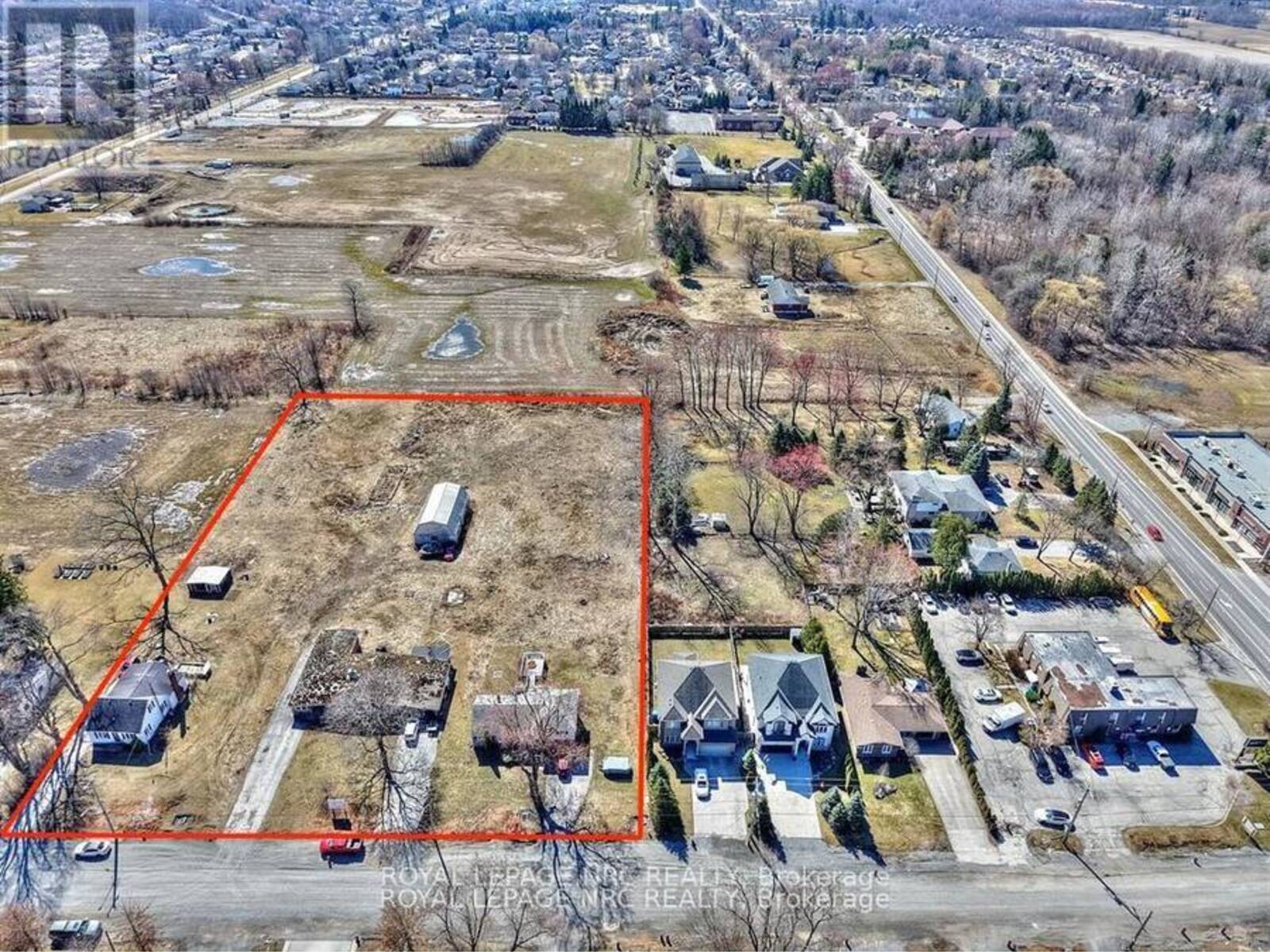 743 QUAKER ROAD, Fonthill, Ontario L3C 3H3
