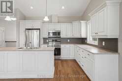 20 CRIMSON DRIVE | Niagara-on-the-Lake Ontario | Slide Image Thirteen