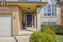 9 BACON LANE | Fonthill Ontario | Slide Image Five